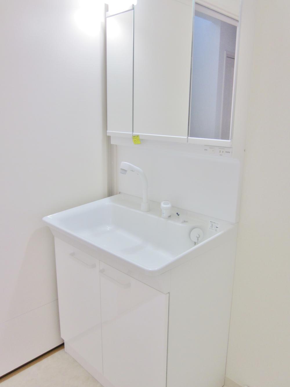 Same specifications photos (Other introspection)