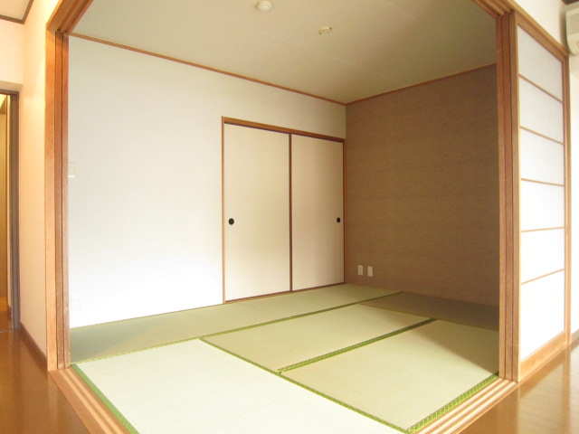 Living and room. Relaxation of Japanese-style room