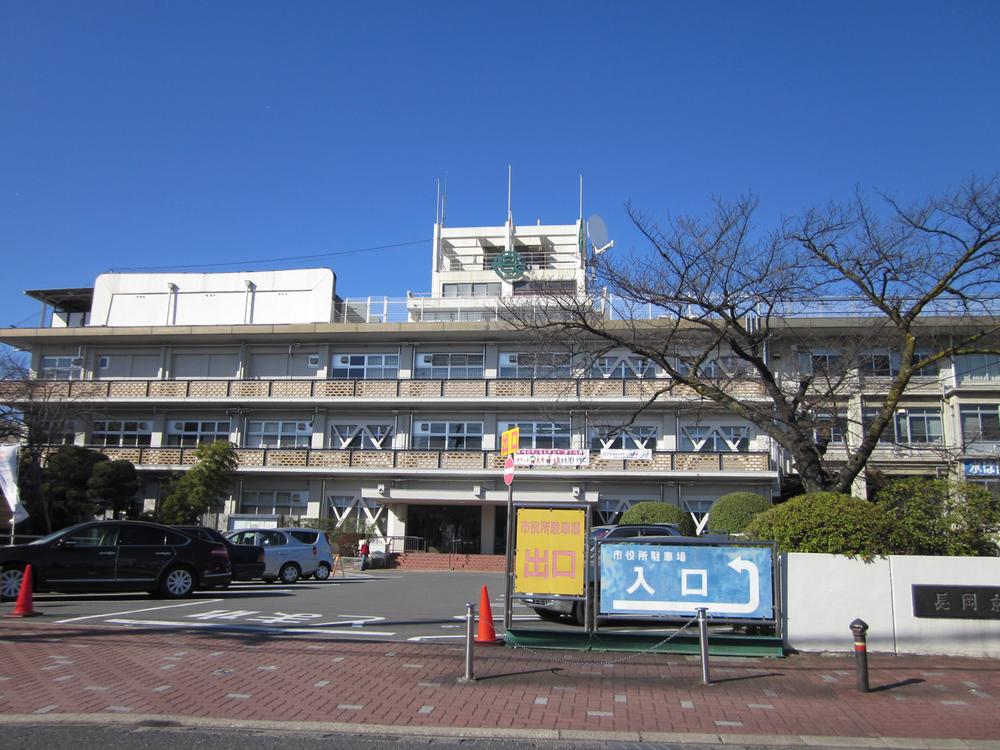 Government office. Nagaokakyo 800m to City Hall