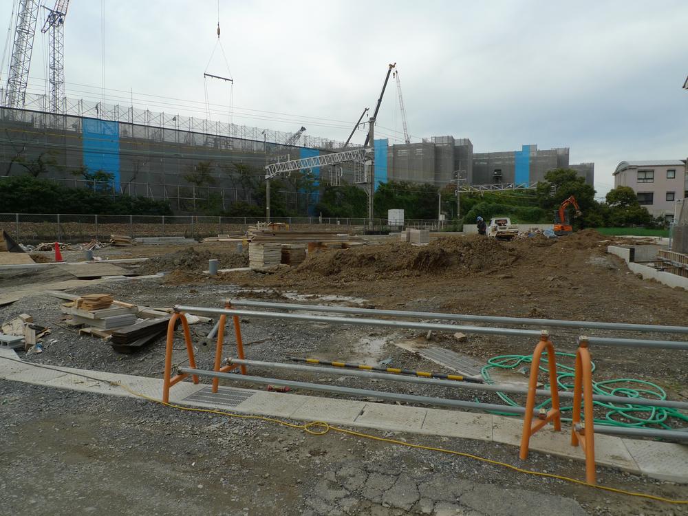 Local appearance photo. Local (11 May 2013) Shooting