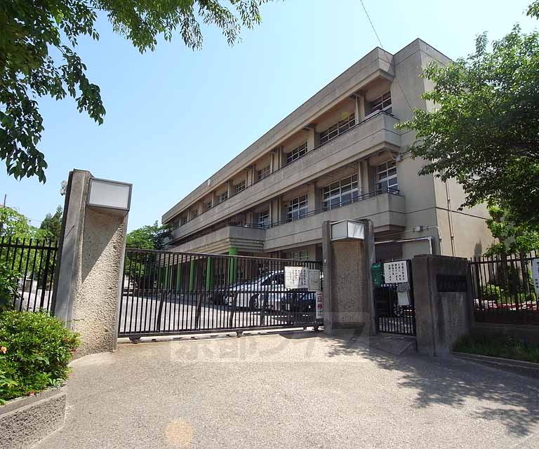 Primary school. 410m to Nagaoka ninth elementary school (elementary school)