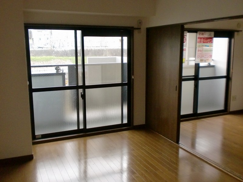 Living and room