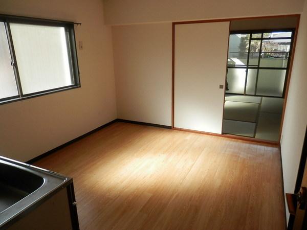 Living and room