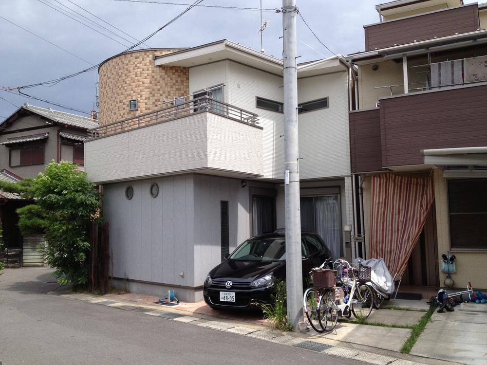 Local appearance photo. Parking one will stop loose!