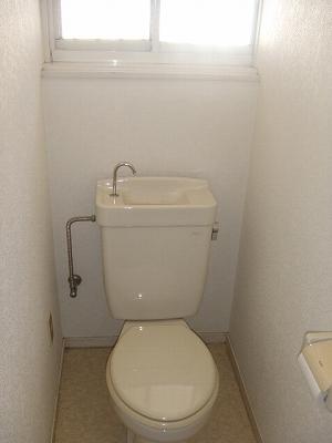 Toilet. Second floor toilet