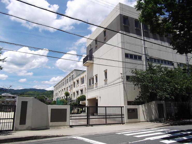 Junior high school. 320m to Nagaoka junior high school