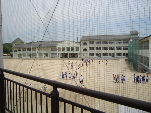 Primary school. 1194m to Seika stand Seika stand elementary school