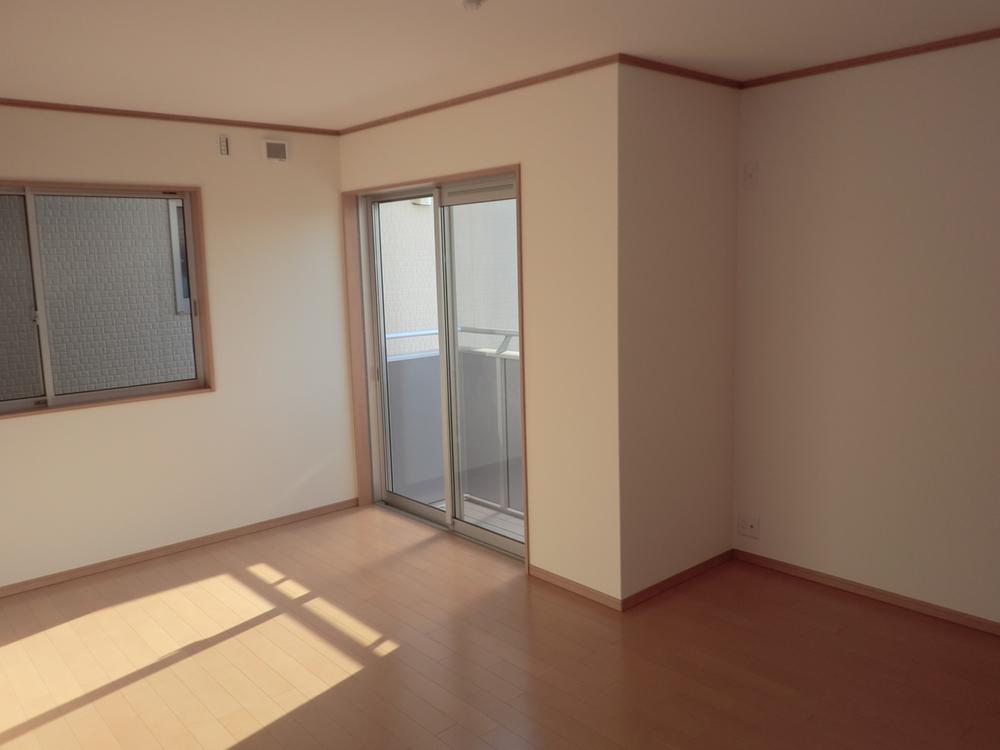 Same specifications photos (Other introspection). Same specifications photos (Western-style)