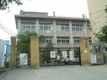 Primary school. Uji until elementary school 1216m