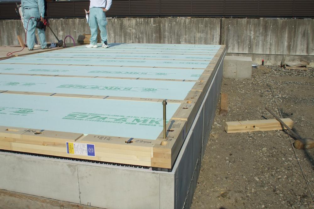 Construction ・ Construction method ・ specification. Underfloor insulation material
