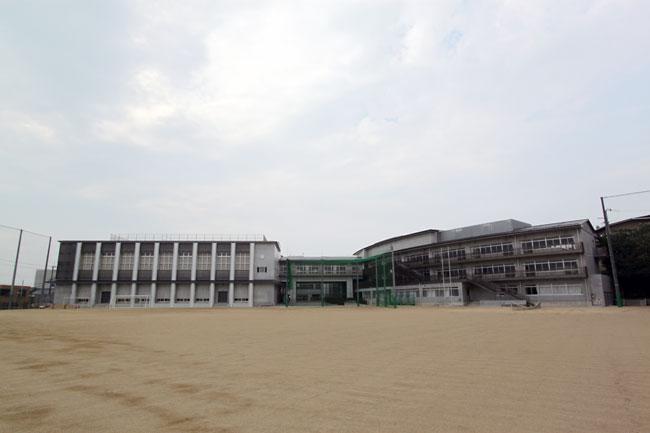 Junior high school. Uji Municipal Obaku until junior high school 1031m