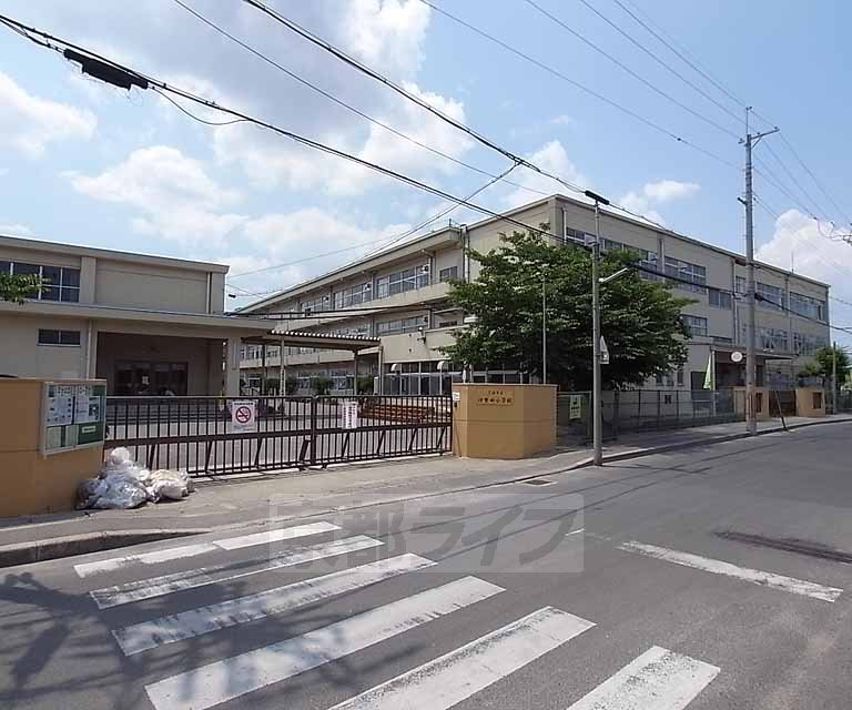 Primary school. Iseda 100m up to elementary school (elementary school)