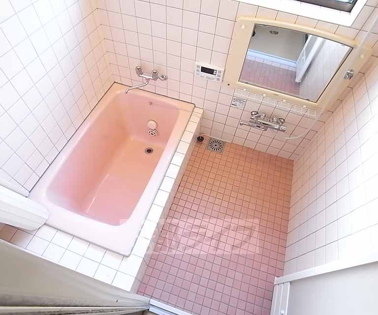Bath. Beautiful bathroom.