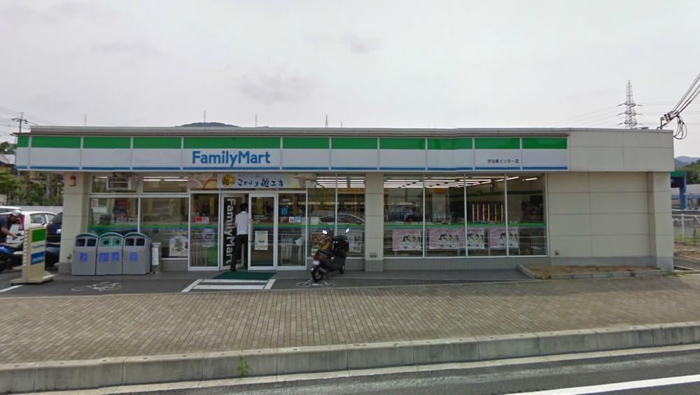 Convenience store. 1102m to FamilyMart