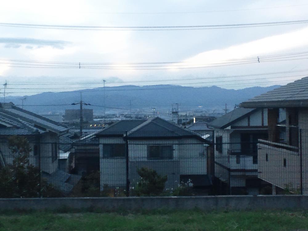 View photos from the dwelling unit. View from the site (November 2012) shooting