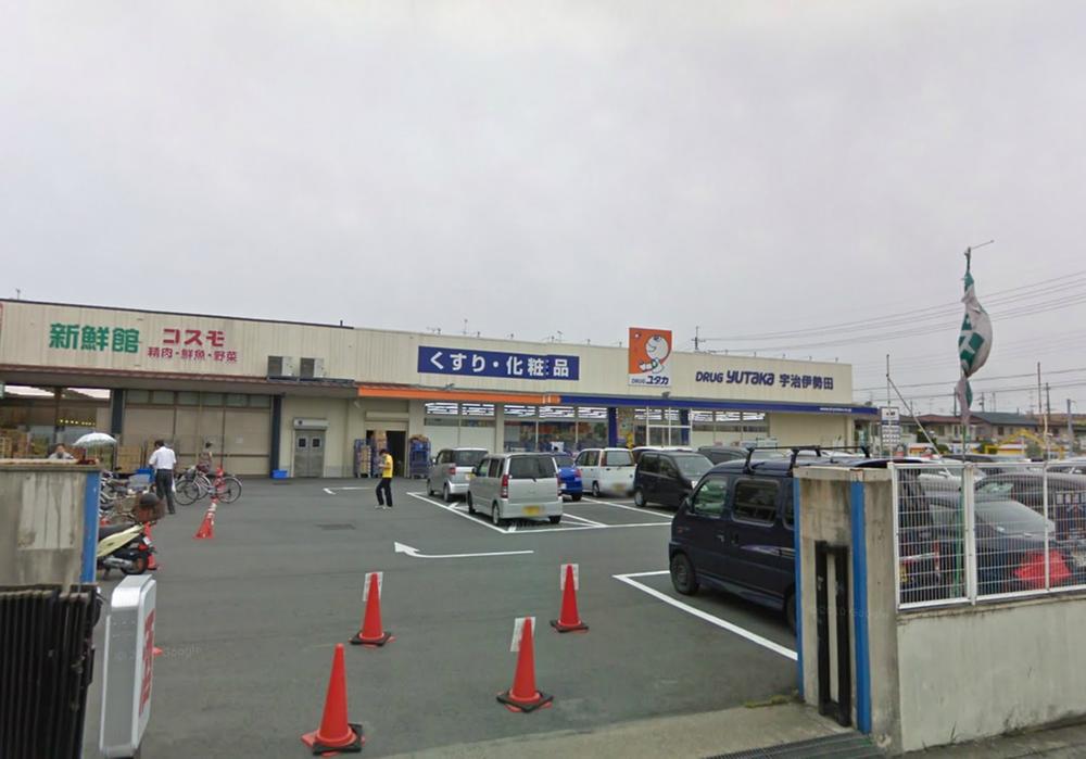 Drug store. Up Yutaka 3128m