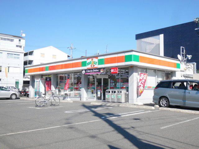 Convenience store. 484m until Thanksgiving Uji Okubo shop