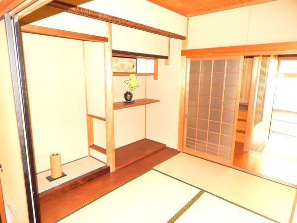 Non-living room. The interior is clean because of your, Is Yoshitaku. 