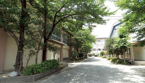Junior high school. Uji Municipal Kobata until junior high school 1657m