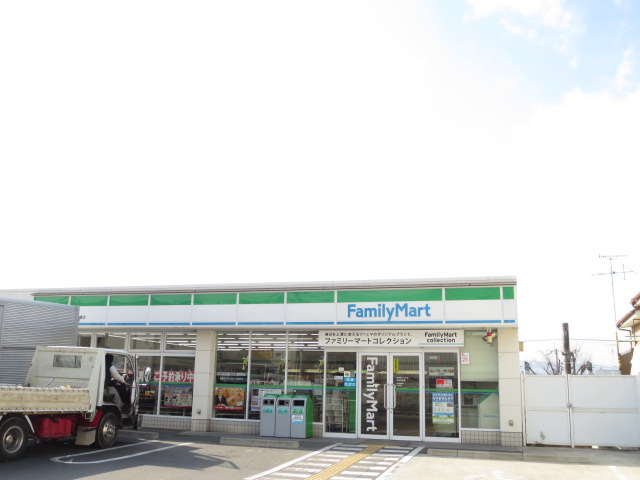 Convenience store. FamilyMart Uji Kobata store up (convenience store) 923m