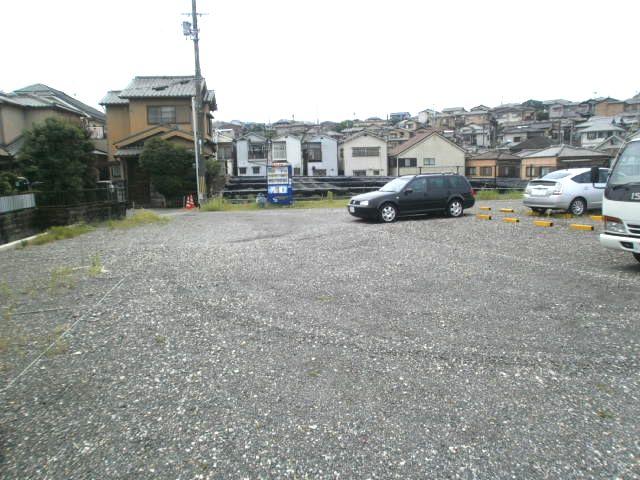 Local photos, including front road. Now is the parking lot.