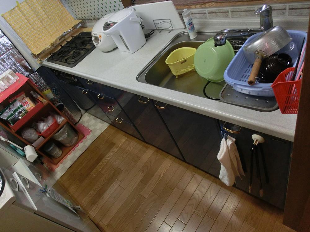 Kitchen. There are water purification function