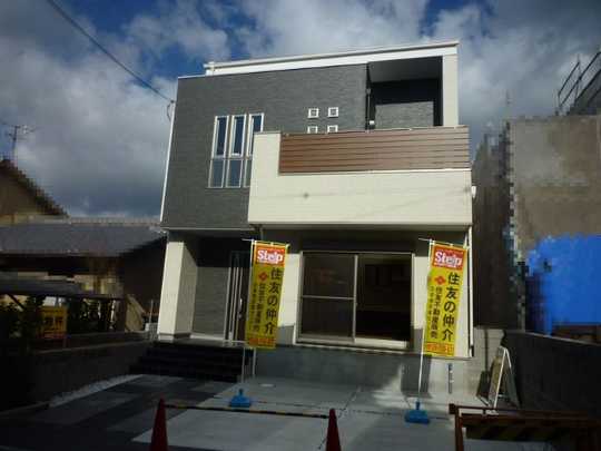 Local appearance photo. It is newly built single-family of south Mikura Mountain residential area. 