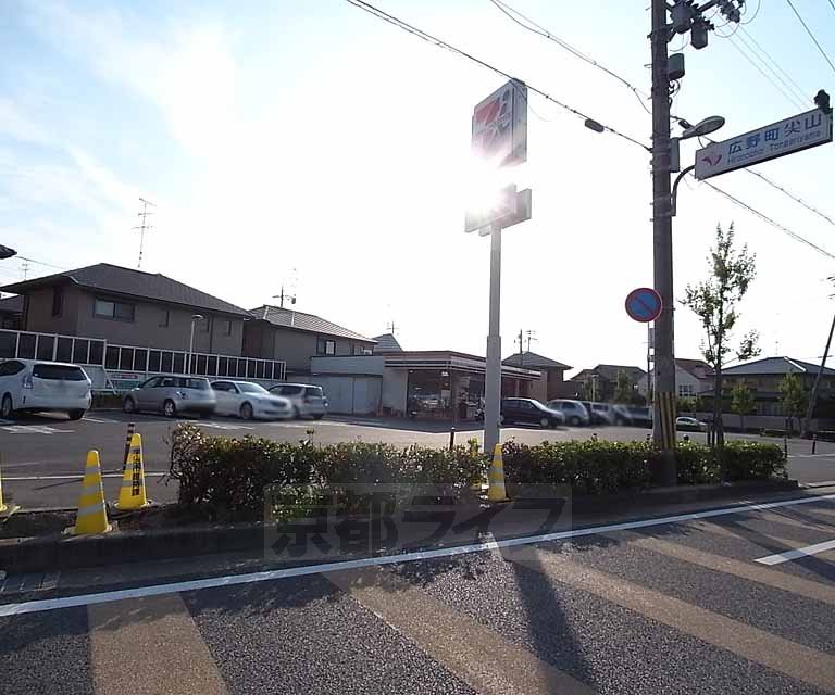 Convenience store. Seven-Eleven Uji Tomokeoka store up (convenience store) 714m