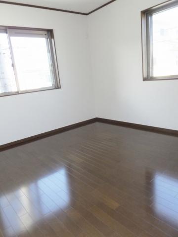 Non-living room. Second floor Western-style 8.25 Pledge