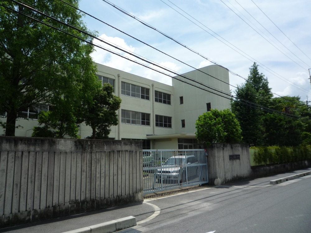 Primary school. 419m to Yawata Municipal Hashimoto elementary school (elementary school)