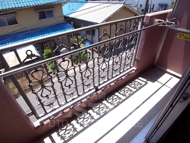 Balcony. Clothesline is also feels good because it is a good balcony of the day on the south-facing