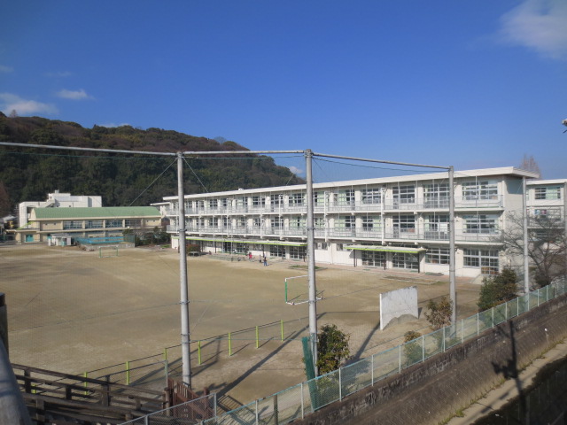 Primary school. 156m to Yawata Municipal Yawata elementary school (elementary school)