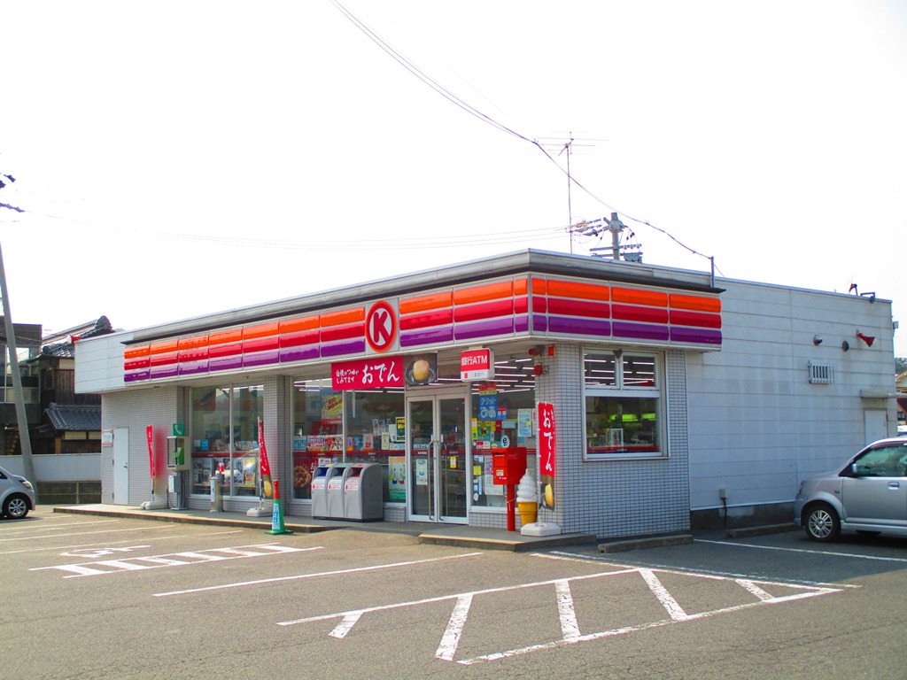 Convenience store. Circle K Aoyama town office before store up (convenience store) 655m