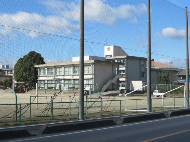 Junior high school. Municipal sacred until junior high school (junior high school) 3300m