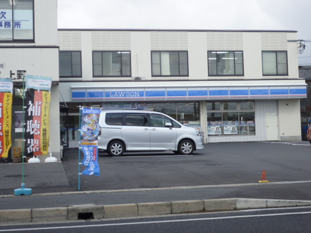 Convenience store. 736m until Lawson Iga Ueno Marunouchi (convenience store)