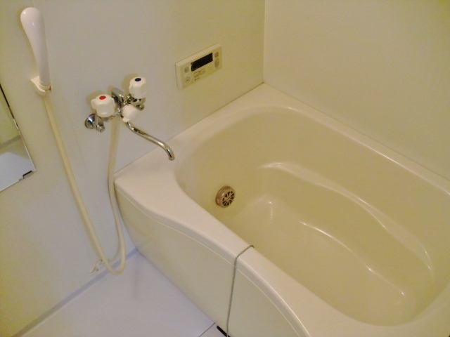 Bath. It comes with reheating! Brokerage commissions zero yen!