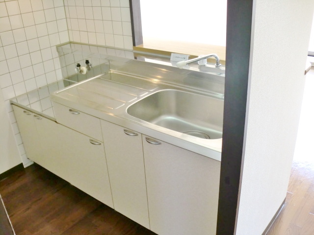 Kitchen. Face-to-face kitchen! Brokerage commissions zero yen!