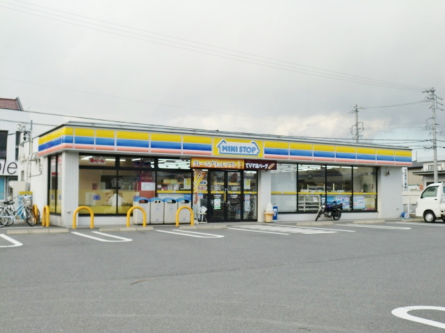 Convenience store. MINISTOP Ueno plain store up (convenience store) 1078m