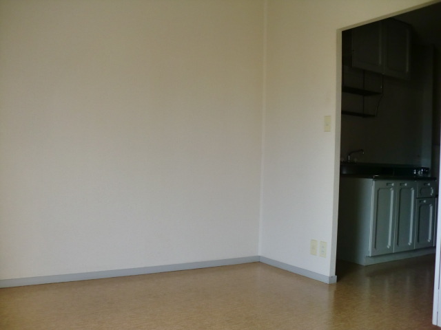 Other room space. Our shop brokerage zero!