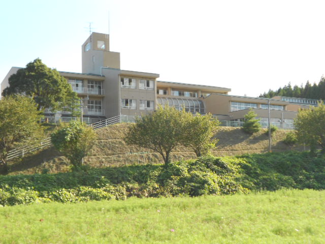 Primary school. Inabe Municipal Sanli 1298m up to elementary school (elementary school)