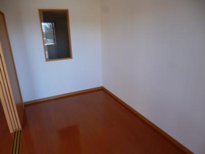 Other room space. Flooring