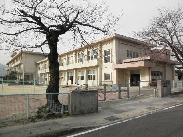 Primary school. 1872m to Inabe Tateyama Township elementary school (elementary school)