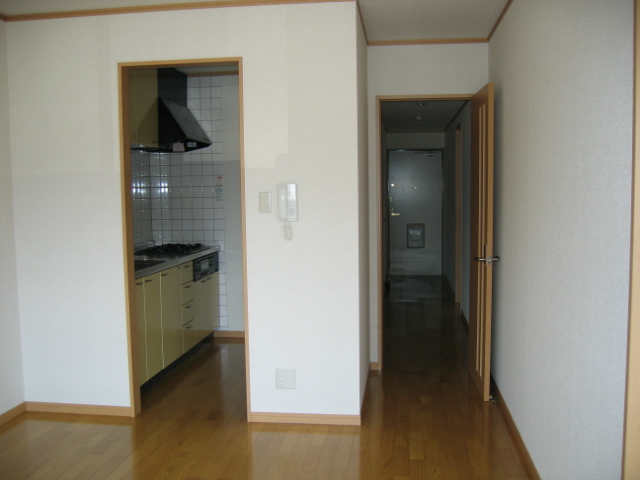 Living and room. LDK10 Pledge ・ kitchen ・ Corridor