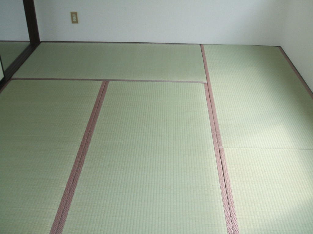 Other room space. Following Japanese-style room 6 quires ・ Japanese-style room 6 quires