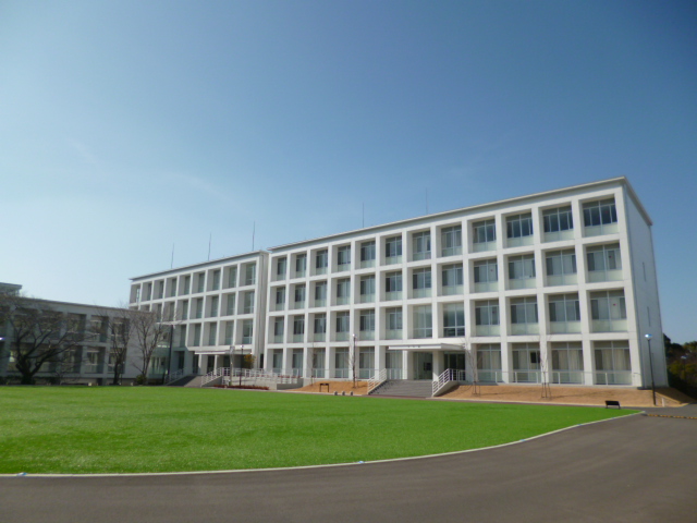 University ・ Junior college. Private Kogakkan University (University ・ 1022m up to junior college)