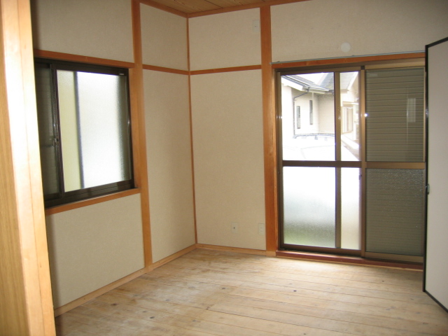 Living and room. Japanese-style room 6 quires