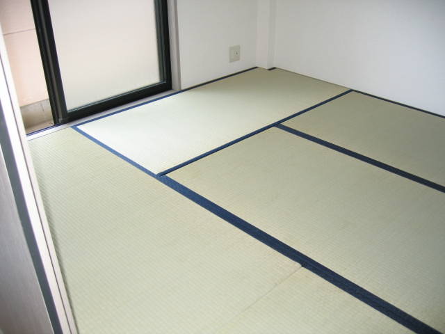 Other room space. Japanese-style room 6 quires