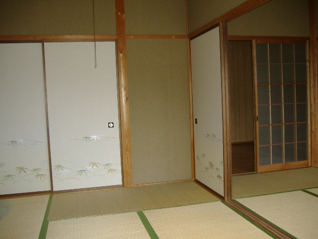 Living and room. Japanese-style room 6 quires