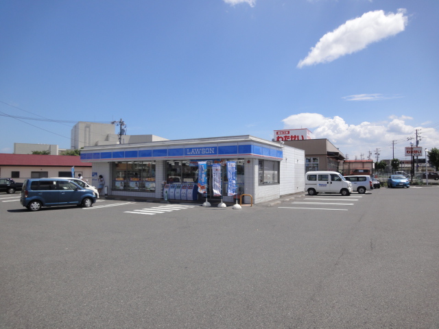 Convenience store. 694m until Lawson Kameyama Higashimiyuki store (convenience store)