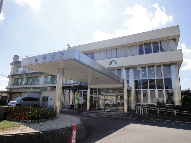 Government office. 2966m Kameyama to City Hall (government office)